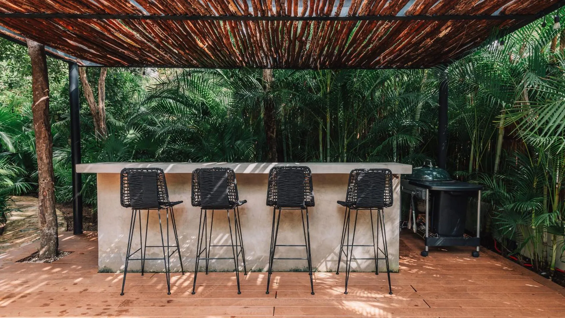Spacious, Stylish, Comfortable, 2Bd 2Bth Condo,Private Pool 24Hr Concierge Tulum