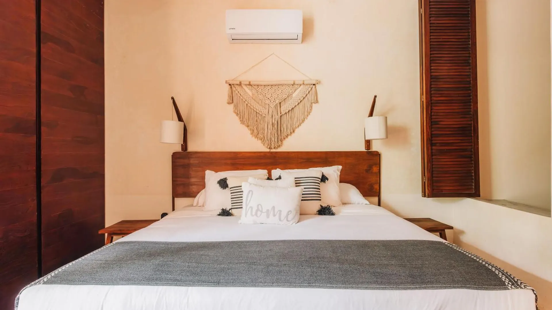 Spacious, Stylish, Comfortable, 2Bd 2Bth Condo,Private Pool 24Hr Concierge Tulum