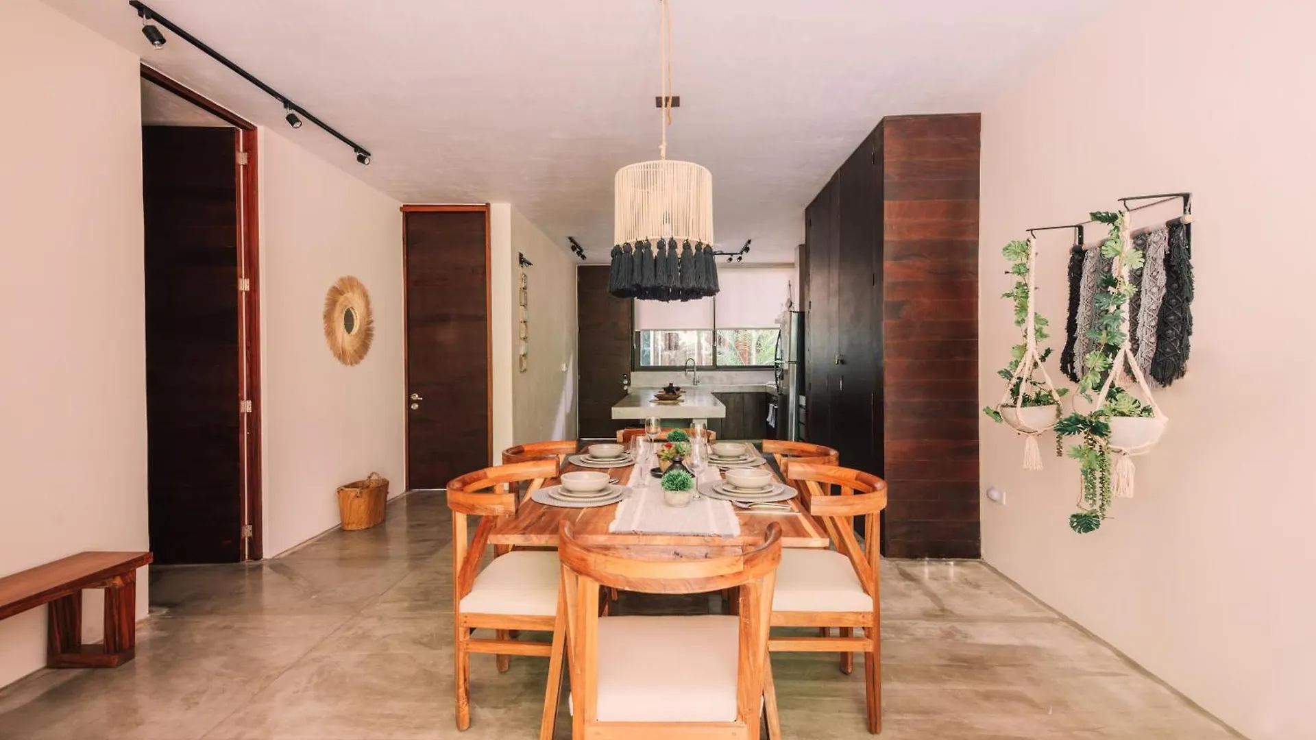 Spacious, Stylish, Comfortable, 2Bd 2Bth Condo,Private Pool 24Hr Concierge Tulum Aparthotel