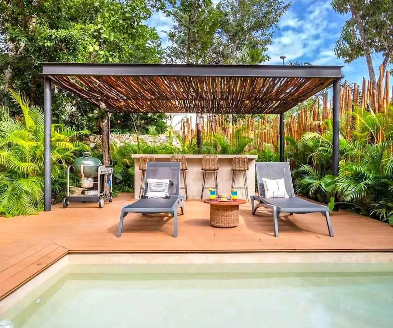Spacious, Stylish, Comfortable, 2Bd 2Bth Condo,Private Pool 24Hr Concierge Tulum Mexico