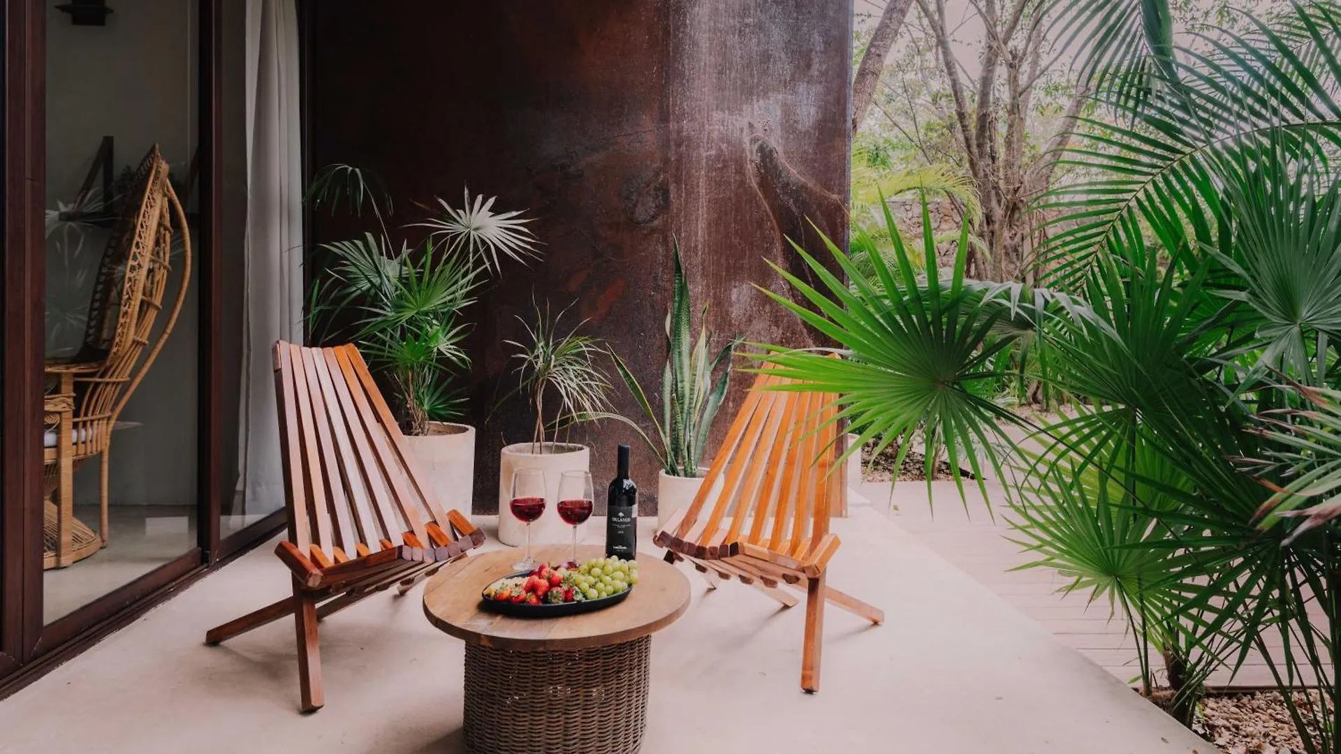 Aparthotel Spacious, Stylish, Comfortable, 2Bd 2Bth Condo,Private Pool 24Hr Concierge Tulum
