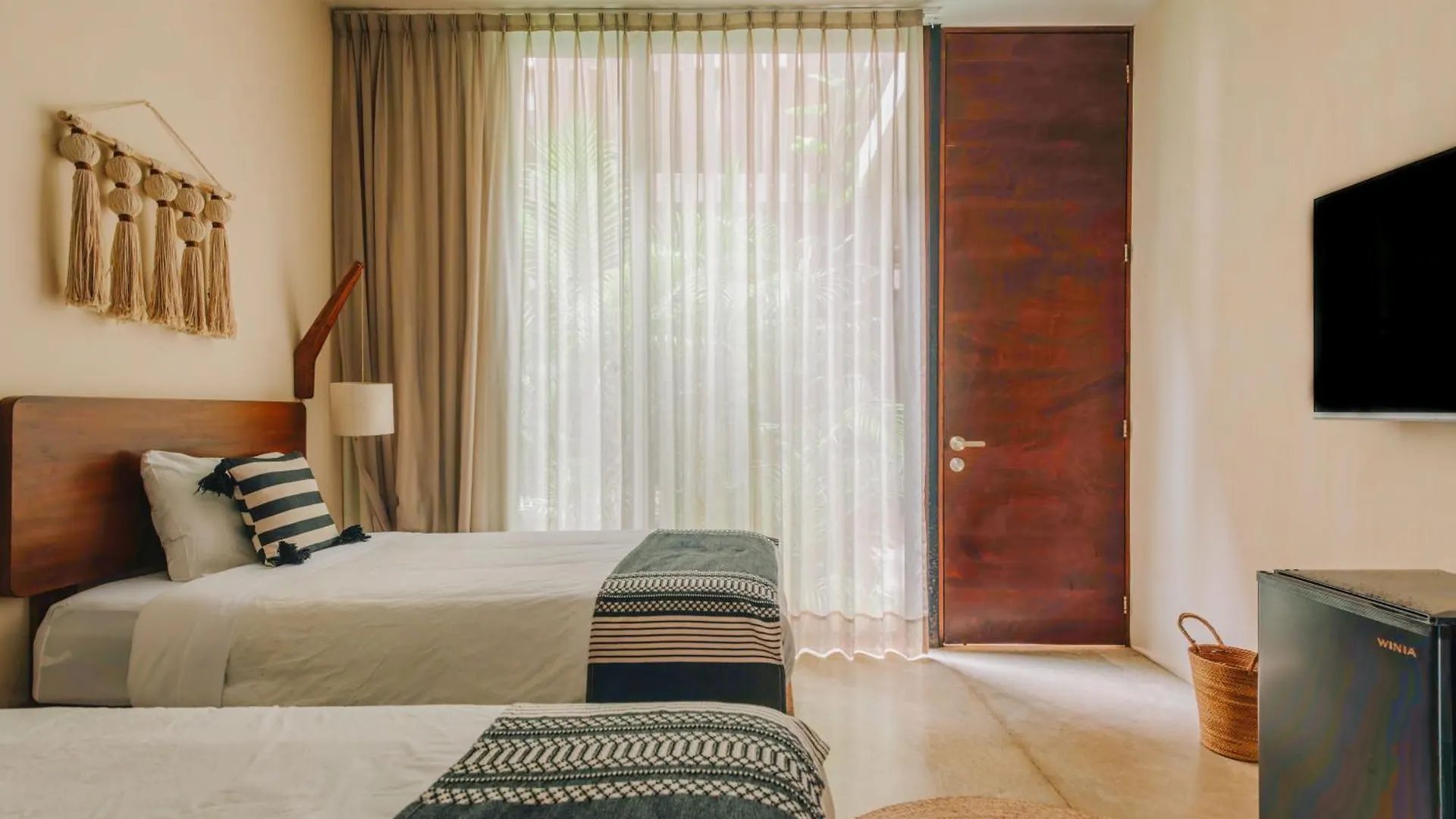 Aparthotel Spacious, Stylish, Comfortable, 2Bd 2Bth Condo,Private Pool 24Hr Concierge Tulum