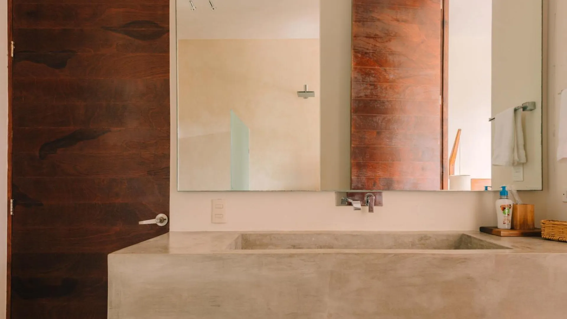 Spacious, Stylish, Comfortable, 2Bd 2Bth Condo,Private Pool 24Hr Concierge Tulum Aparthotel